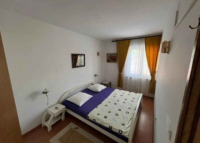 Rosa Apartman Jadranovo