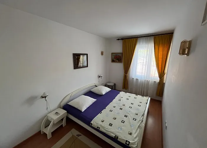 Rosa Apartman