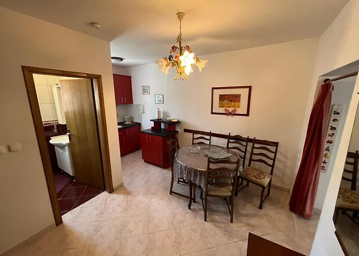 Rosa Apartman Jadranovo