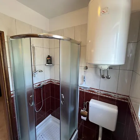 Rosa * יאדראנובו