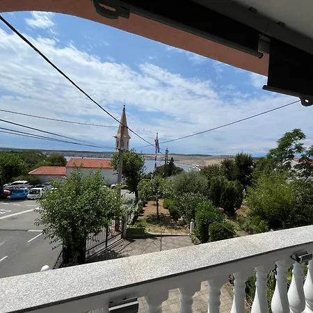 Rosa דירה יאדראנובו