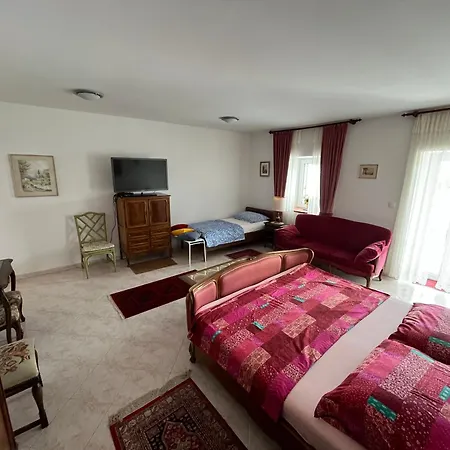 דירה Rosa יאדראנובו