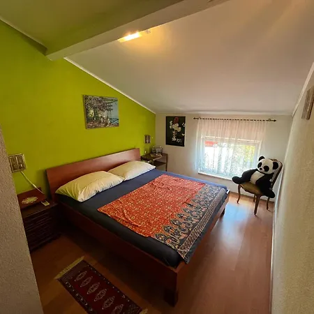 Rosa شقة جادرانوفو